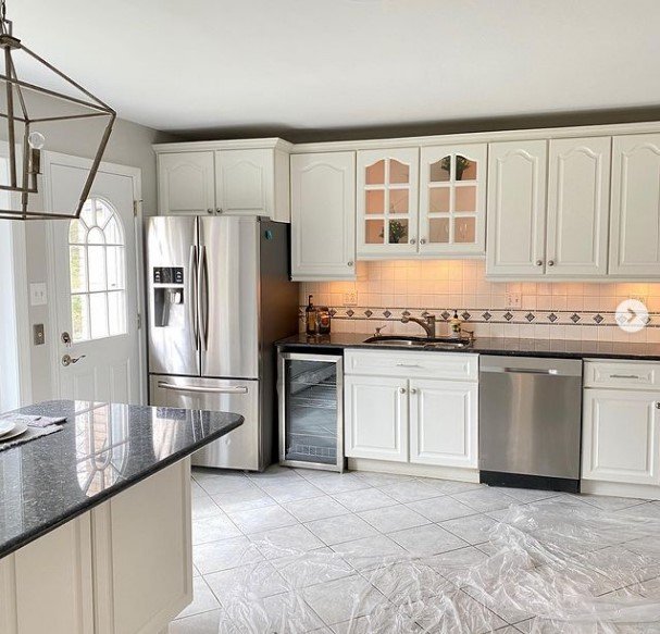 Kitchen remodeled by Smart General Contractors with custom cabinets and countertops